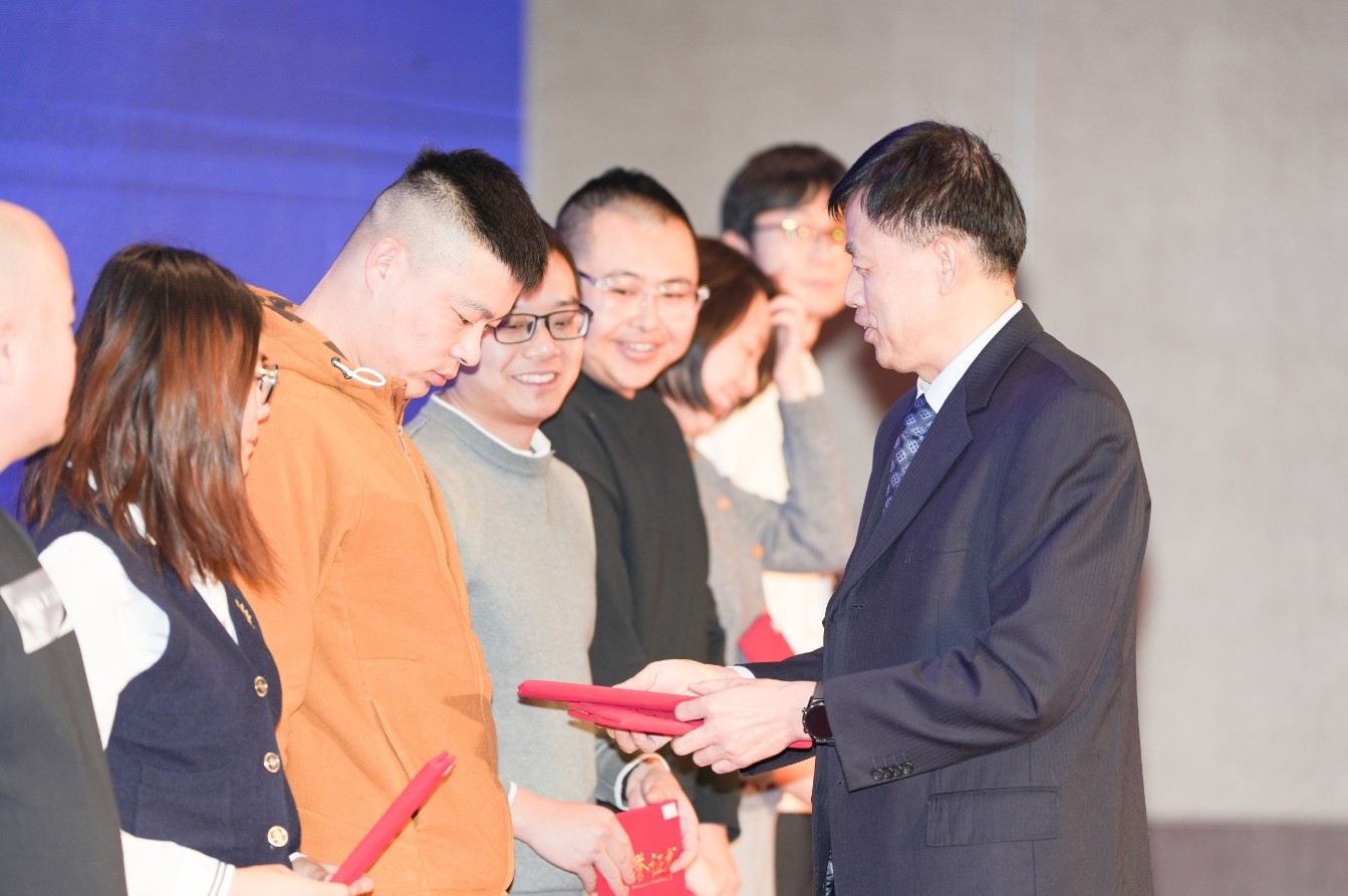 1708936284299372.jpg 1708936284299372.jpg